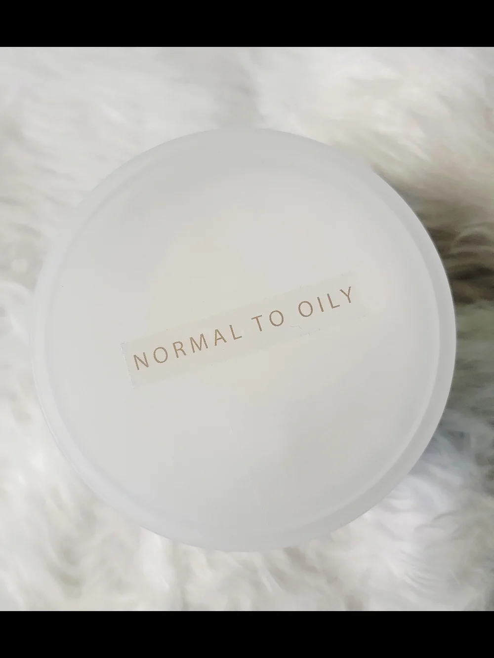 New Sheer Embrace Peeling Scrub with Dead Sea Salts